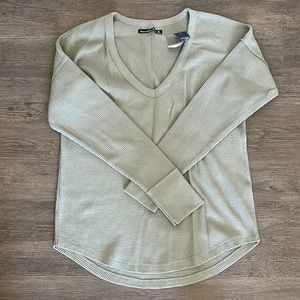 V neck soft thermal long sleeve top
